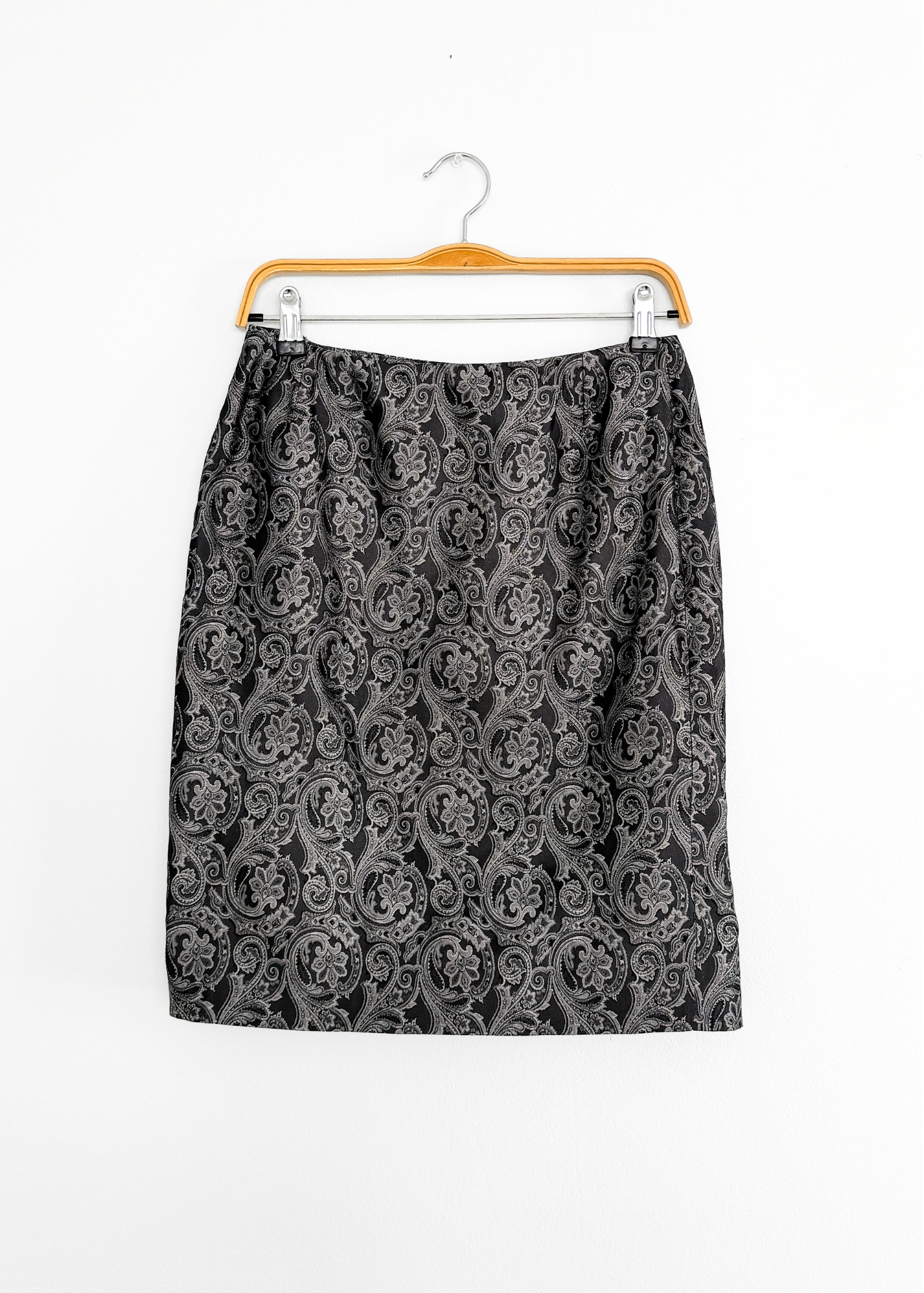Balenciaga Gray Silver Jacquard 100% Silk Mini Skirt (38 or US 6)