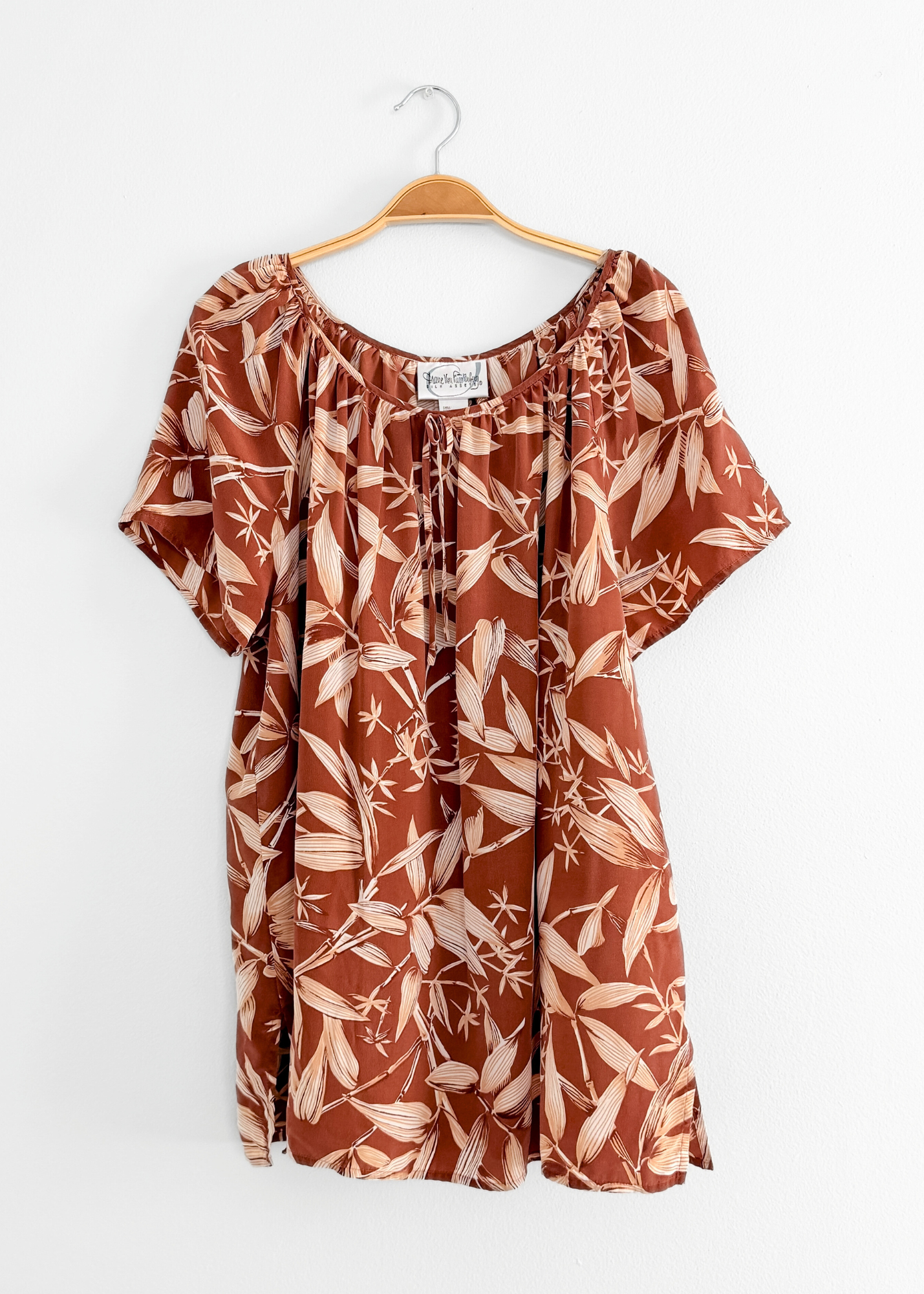 Diane von Furstenberg Silk Assets Brown 100% Silk Print Flutter Sleeve Top (XL)