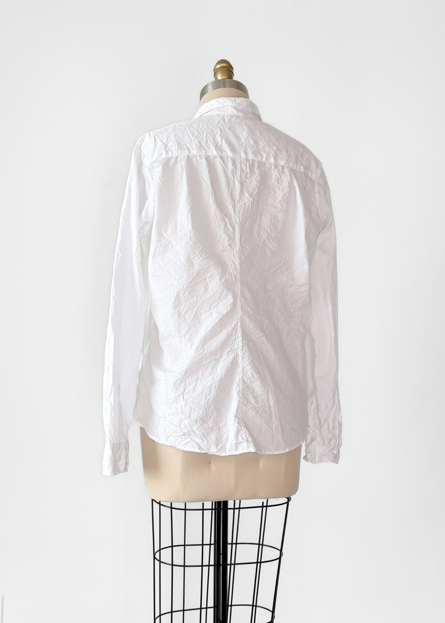 Frank & Eileen Barry Tailored Button Down in Signature Crinkle White Cotton (M)