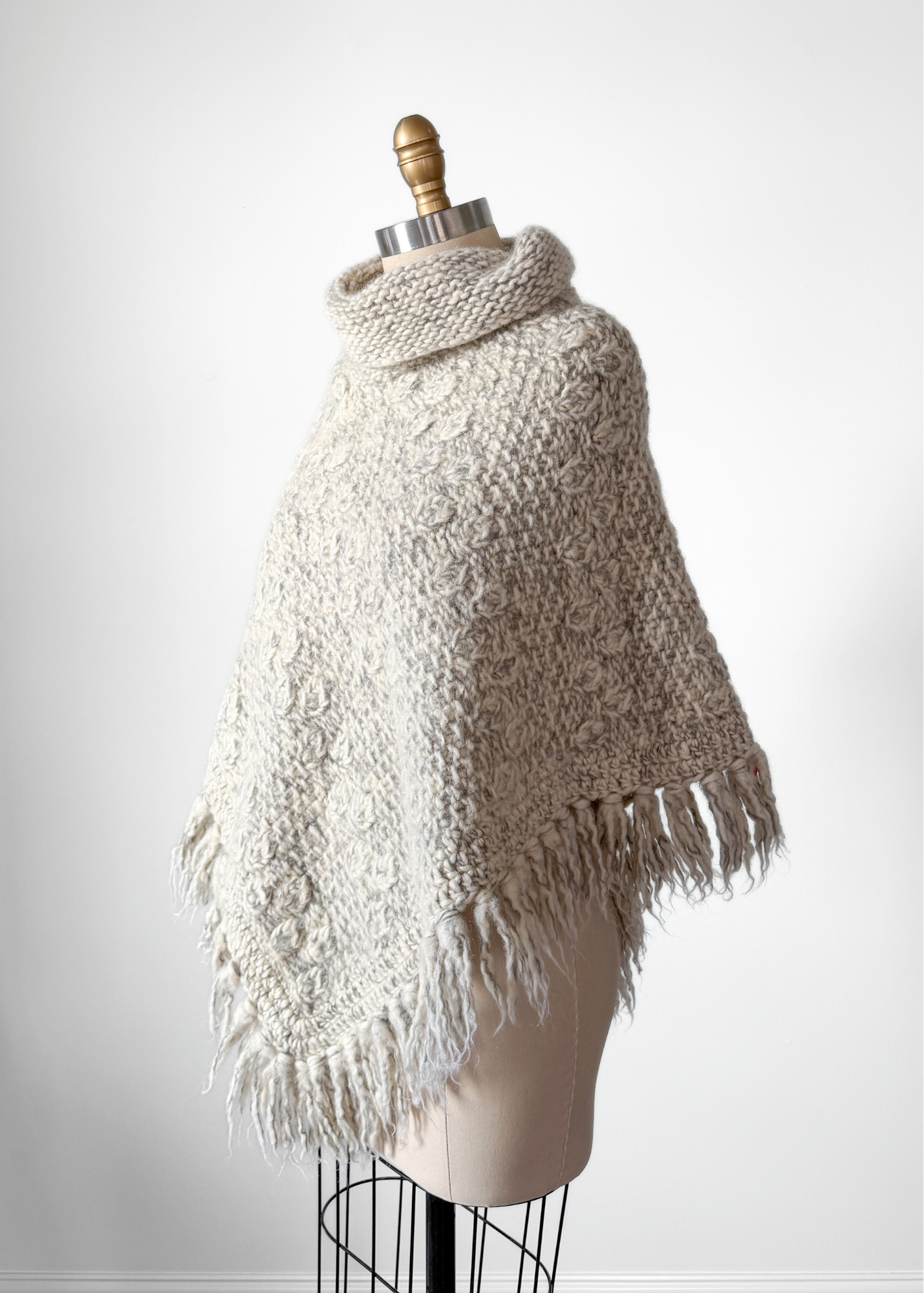 Vintage 60s Gray Ivory Heavy Wool Poncho Cape Sweater