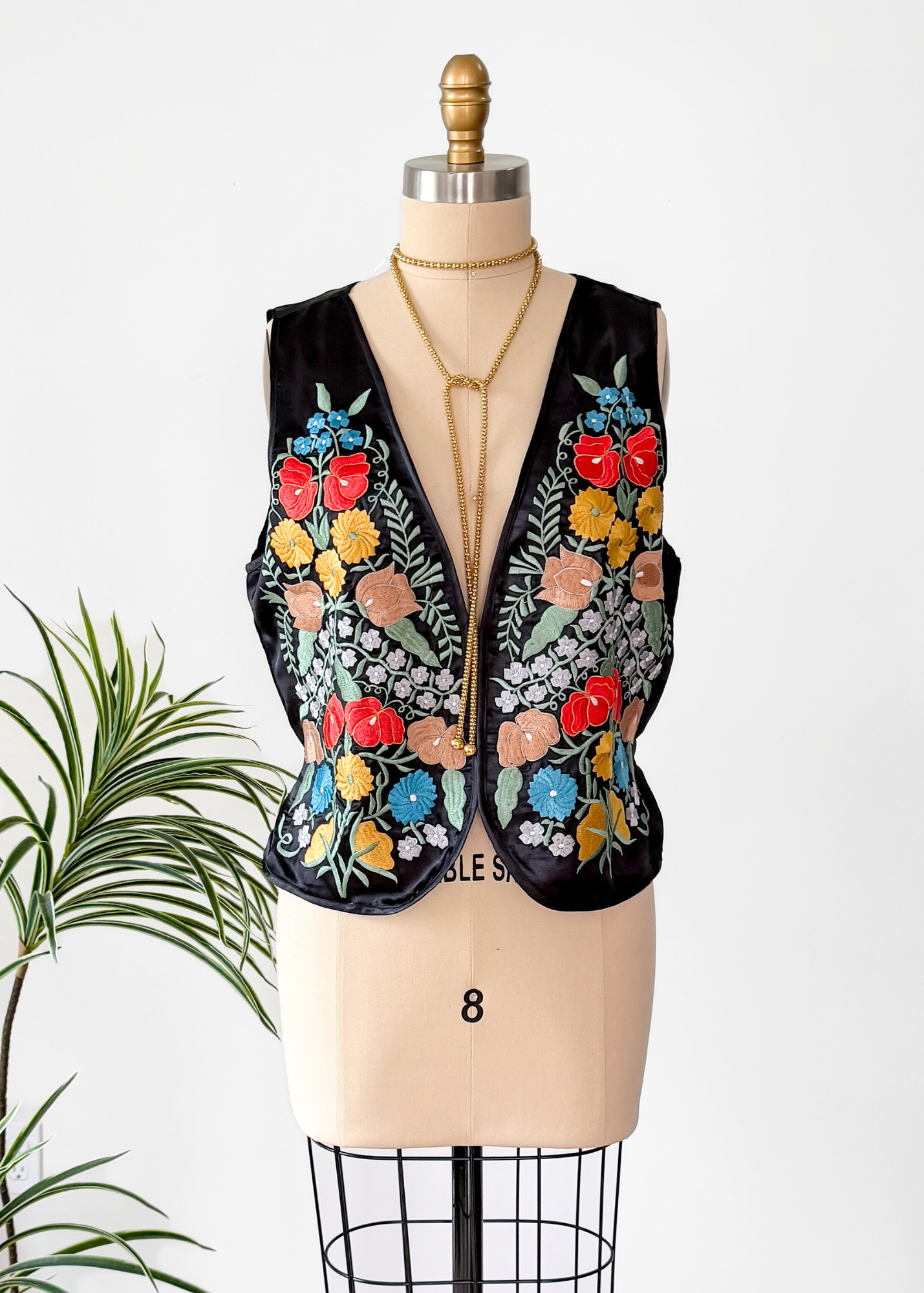 Vintage 90s Mary McFadden Black Floral Embroidered Vest (L)