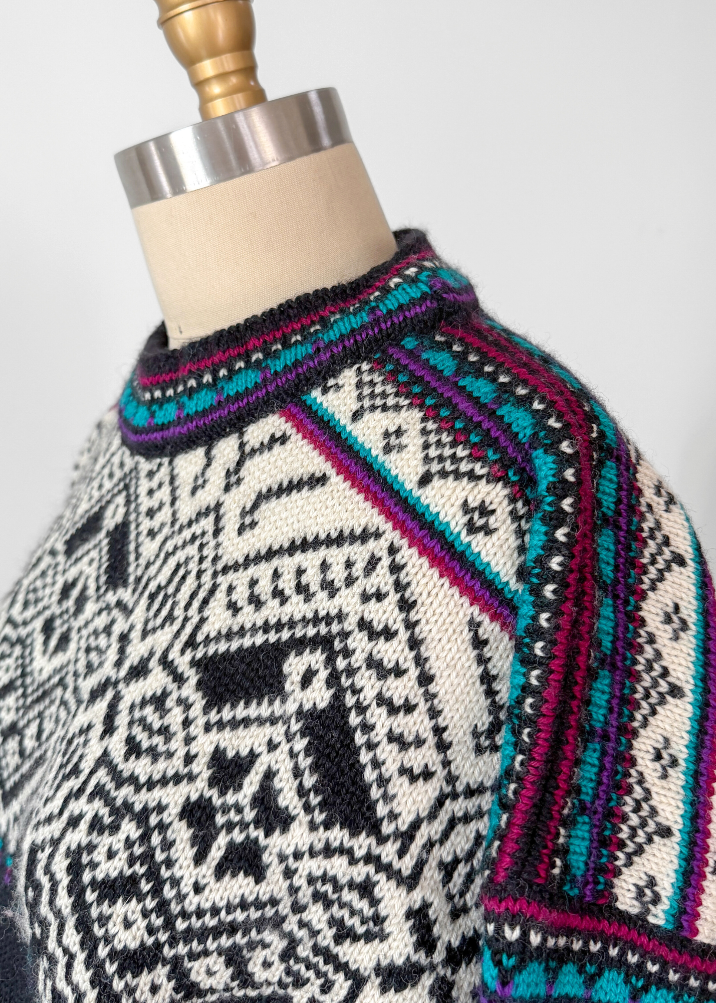 Vintage 90s Dale of Norway Fiemme Black Purple Turquoise Wool Norwegian Sweater Mens (XXL)