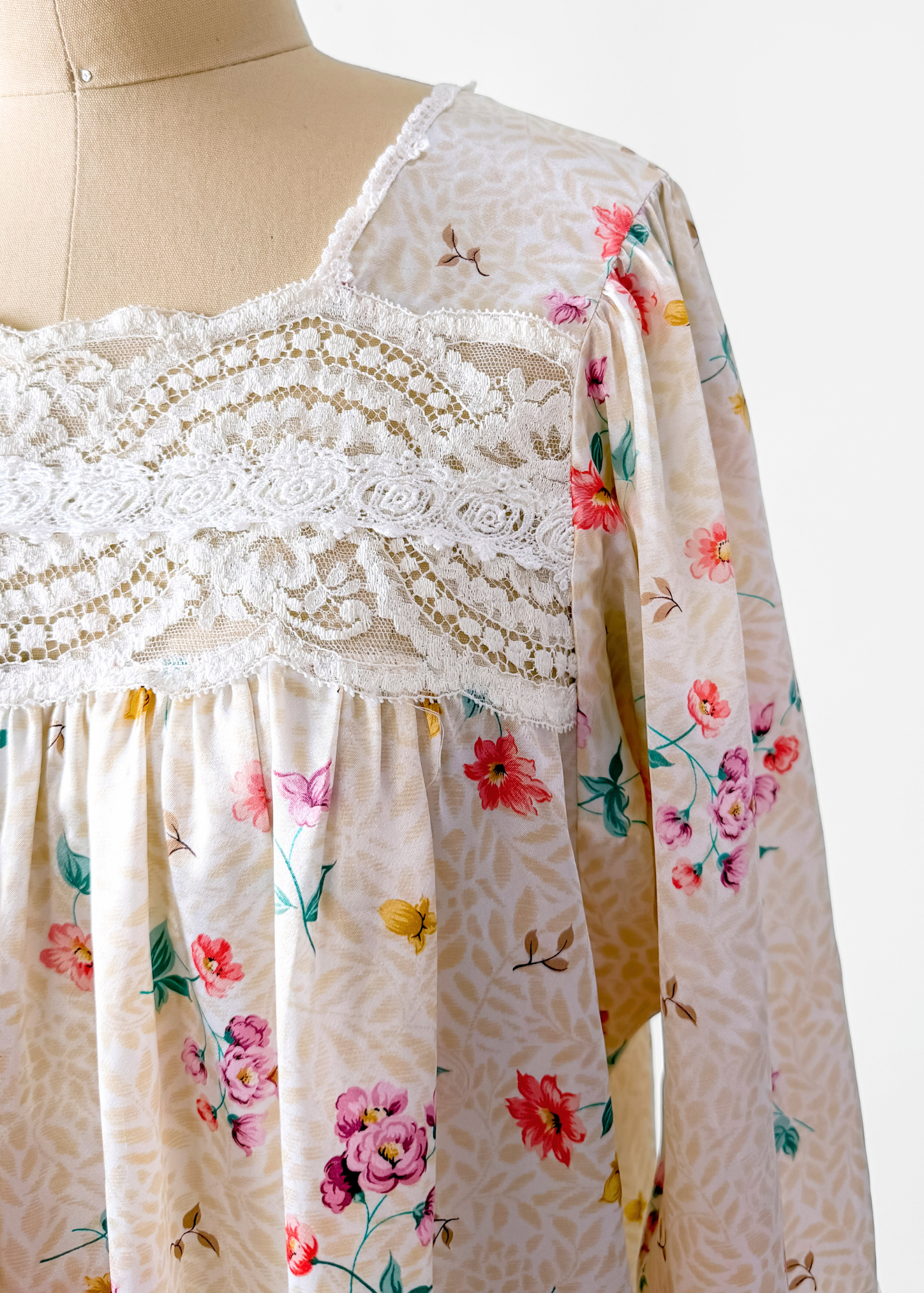 Vintage 90s Christian Dior Floral Prairie Style Nightgown Full Length (M/L)