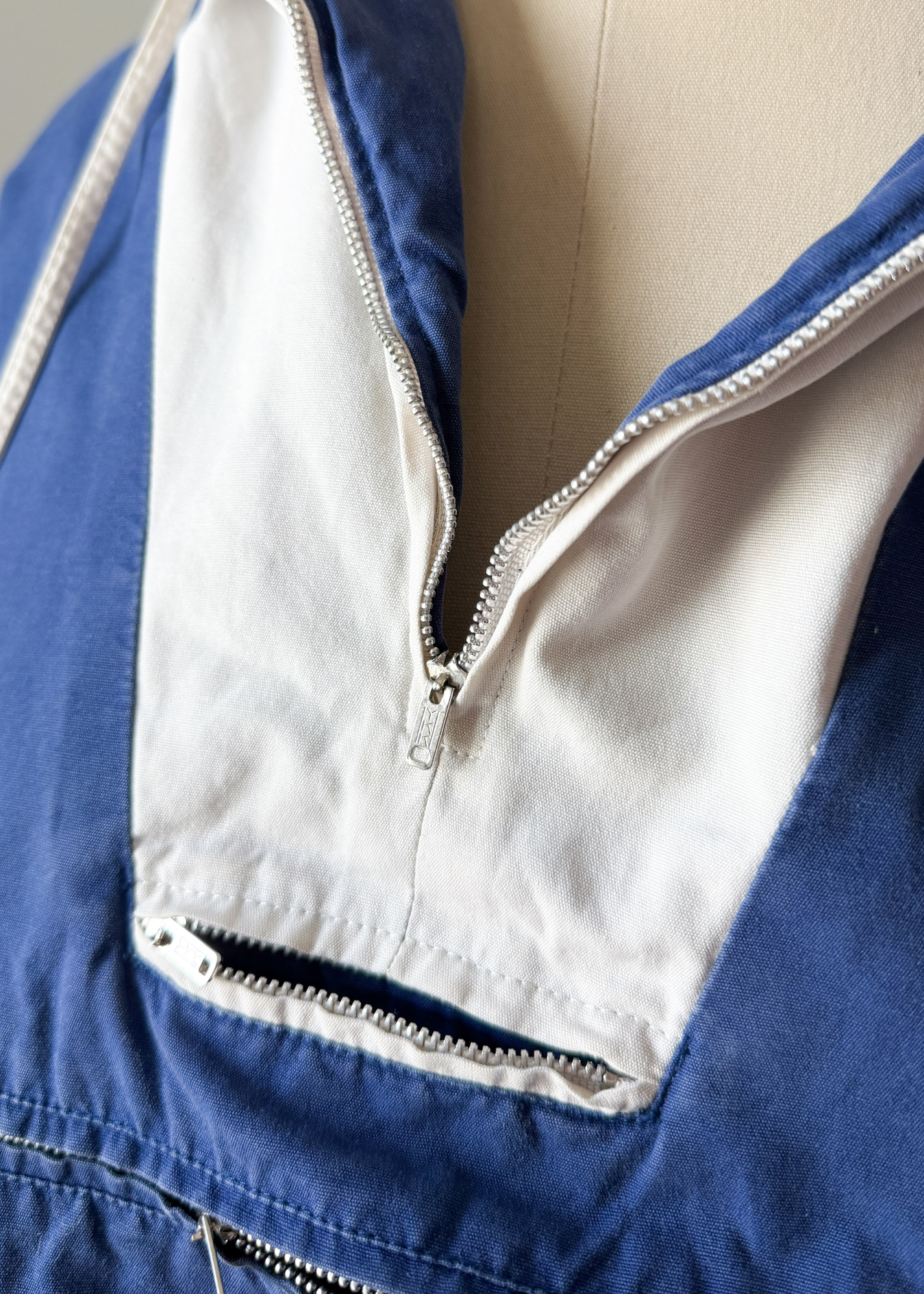 Vintage 90s J.Crew Navy White Two-Tone Anorak Windbreaker Prep Jacket (L)