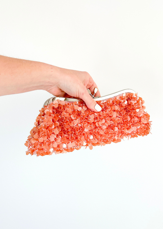 Vintage Coral Pink Bead and Sequin Shell Embellished Kisslock Convertible Clutch Purse