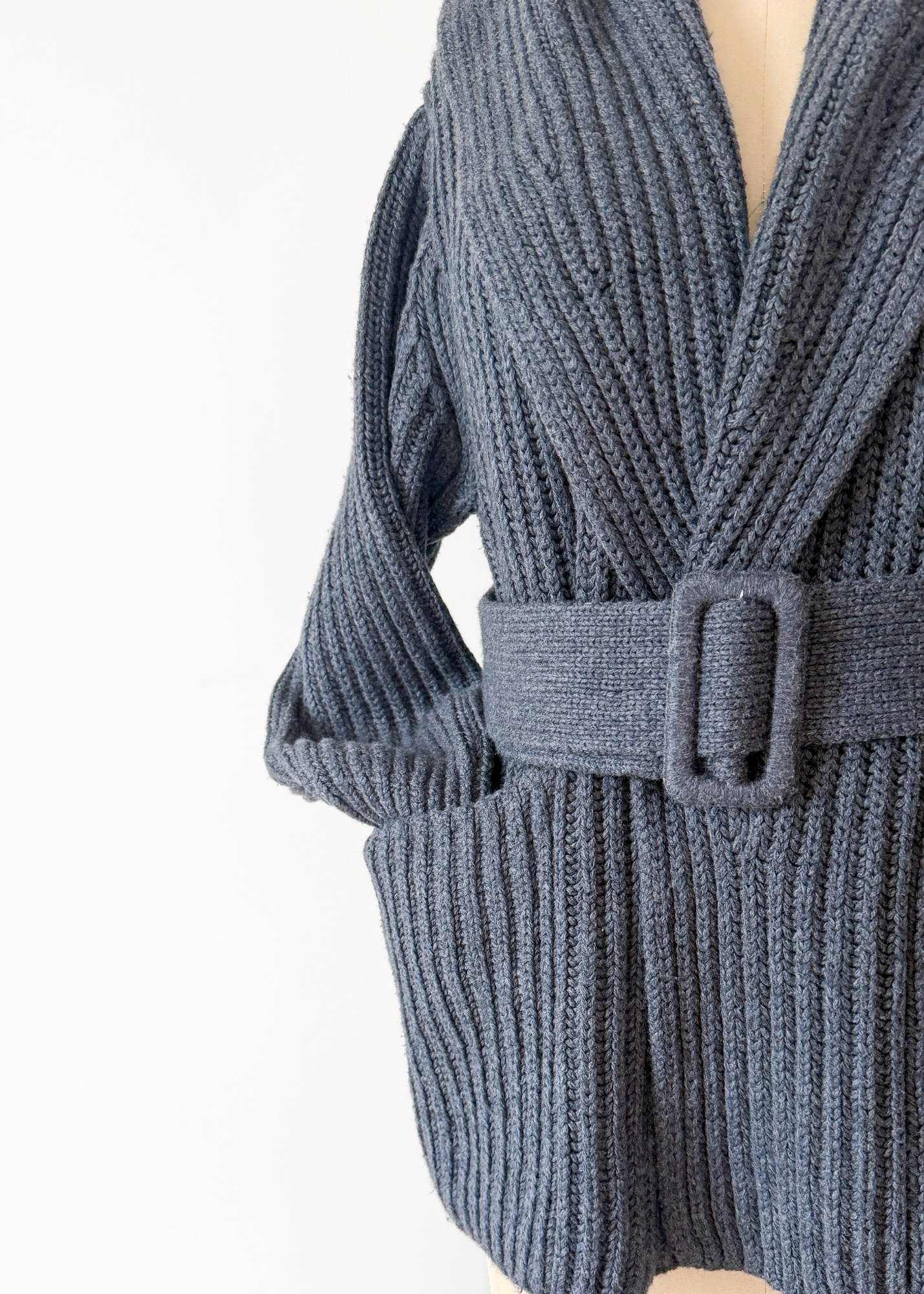 M.M. LaFleur Snyder Lush Cotton Merino Wool Knit Belted Jacket in Charcoal