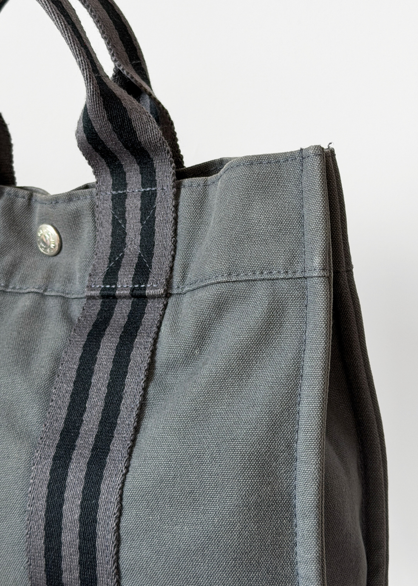 Hermès Fourre Tout Tote Canvas Bag in Graphite Gray