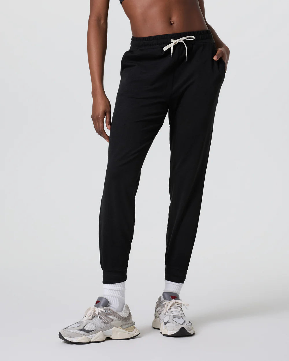 NWT Vuori Performance Jogger in Black Heather (M)
