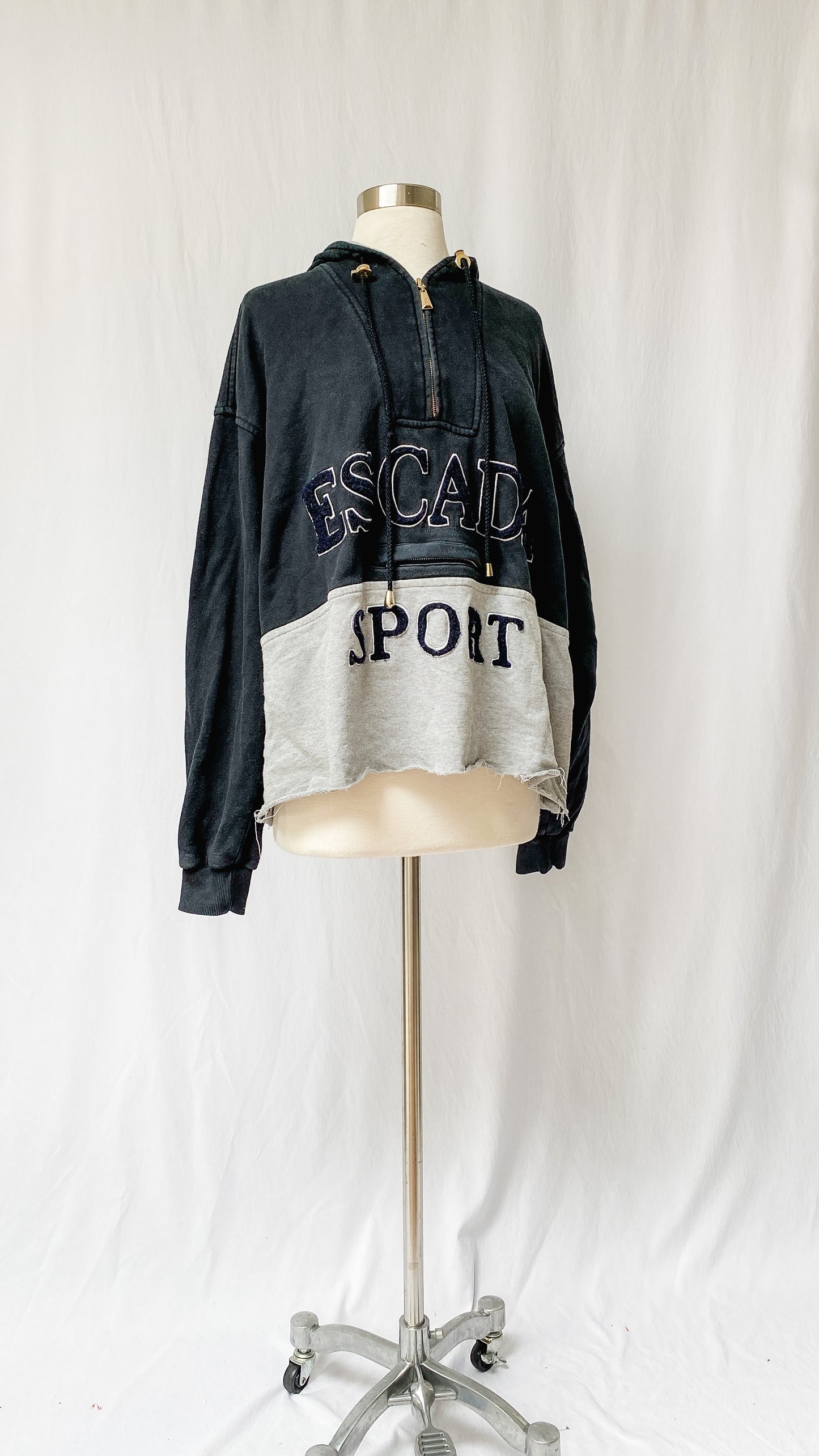 Vintage 90’s Escada Sport Hooded Pullover (S/M)