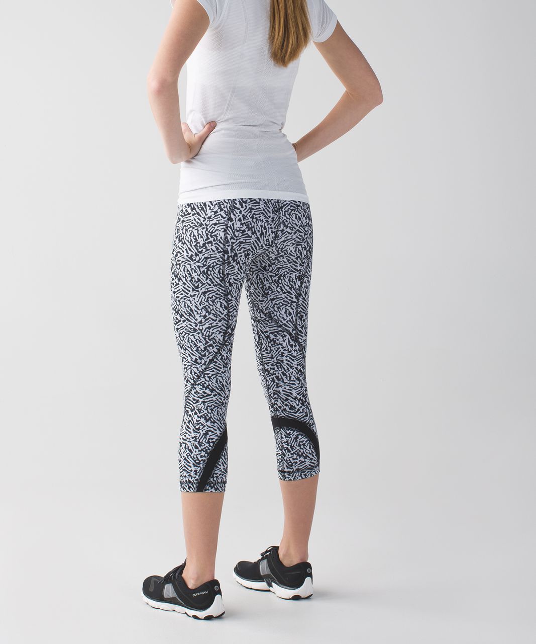 Lululemon Run Inspire Crop II Luxtreme Leggings (4)