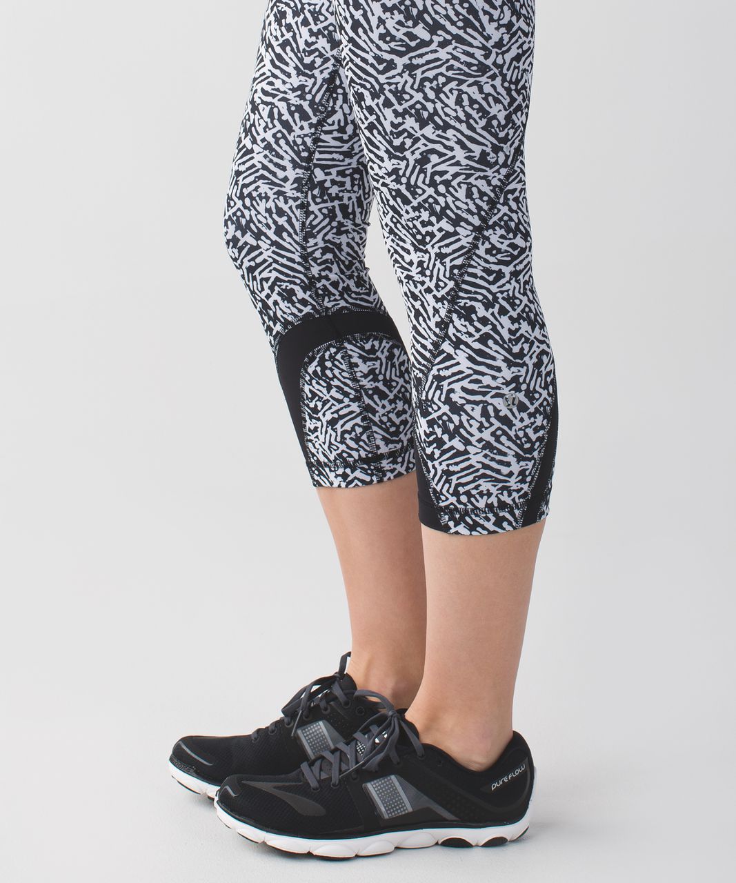 Lululemon Run Inspire Crop II Luxtreme Leggings (4)